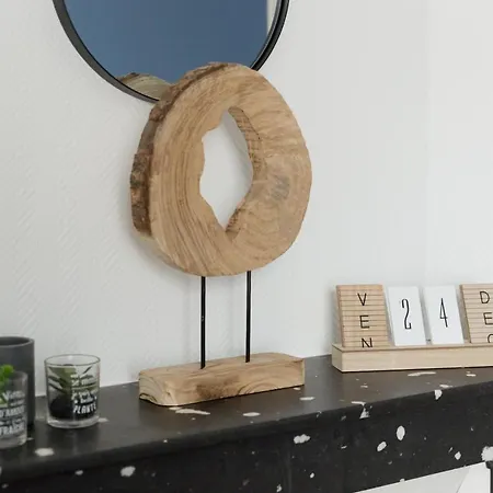 Apartment Metro 7 - Gare C - Parking Private- Easy Check-in *